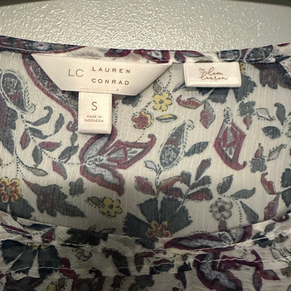 LC Lauren Conrad women's Small White Floral Blouse sheer gathered neck - Picture 2 of 9